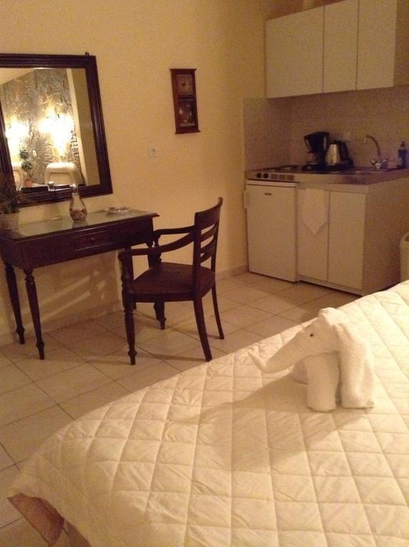 Litsa Daire Plomari Oda fotoğraf